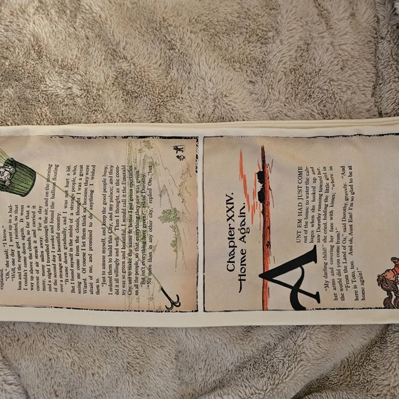 Wizard of Oz Themed Scarf - Picture 3 of 6